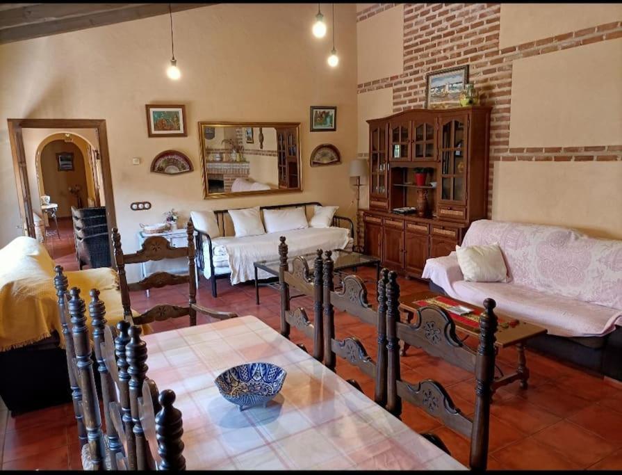 Museum La Almazara De 11th Century *
